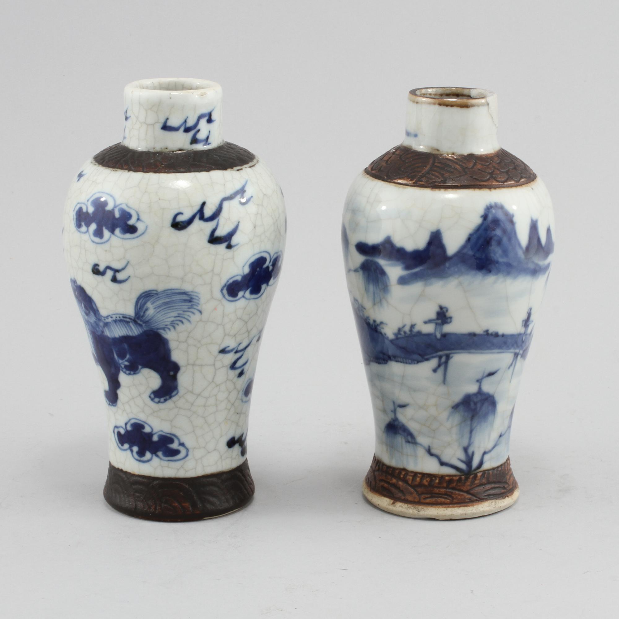 VASER, 2 st, porslin, Kina, 1800/1900-tal.
