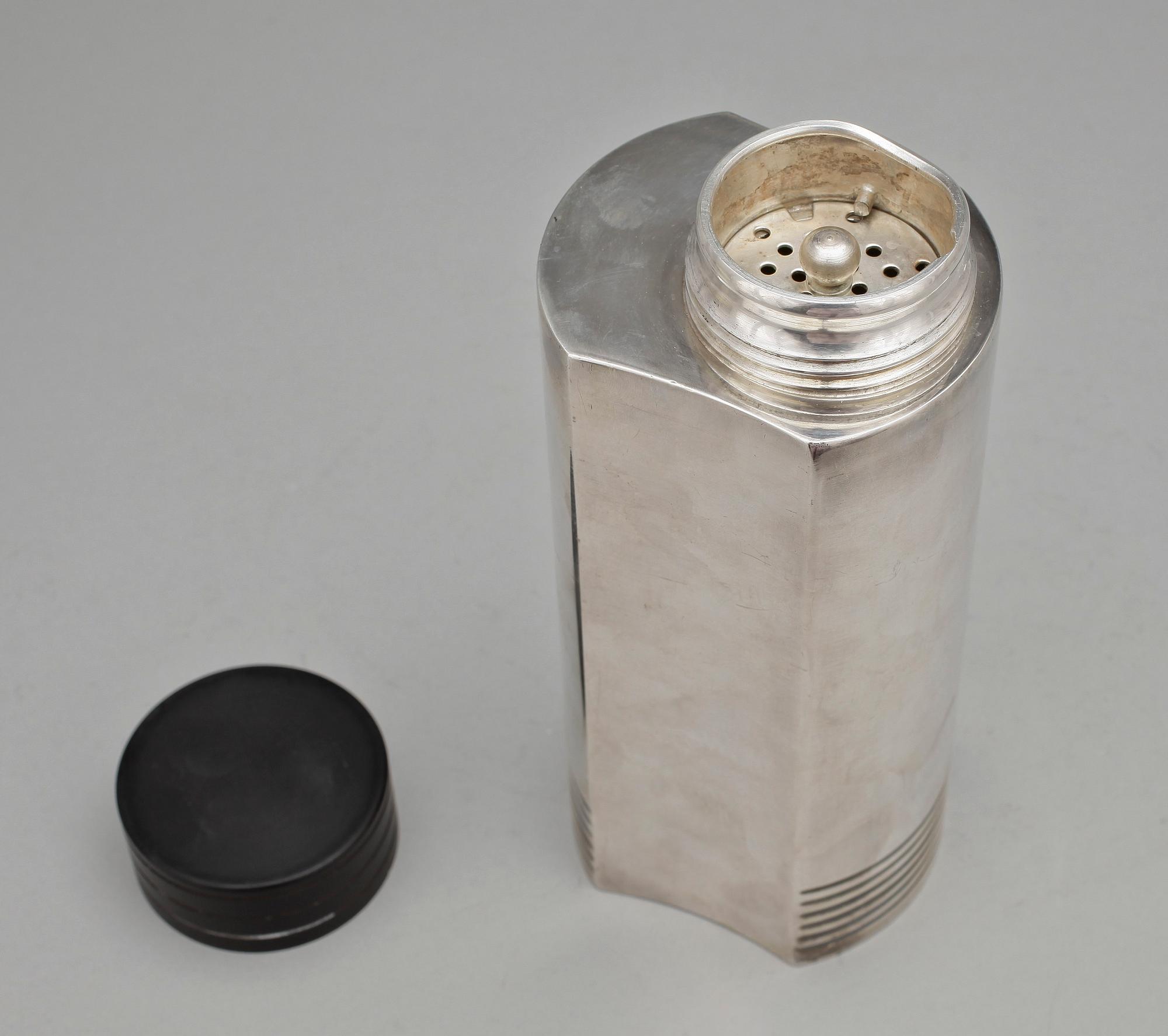 SHAKER, nysilver, Folke Ahlström, GAB, Stockholm, 1900-talets mitt.