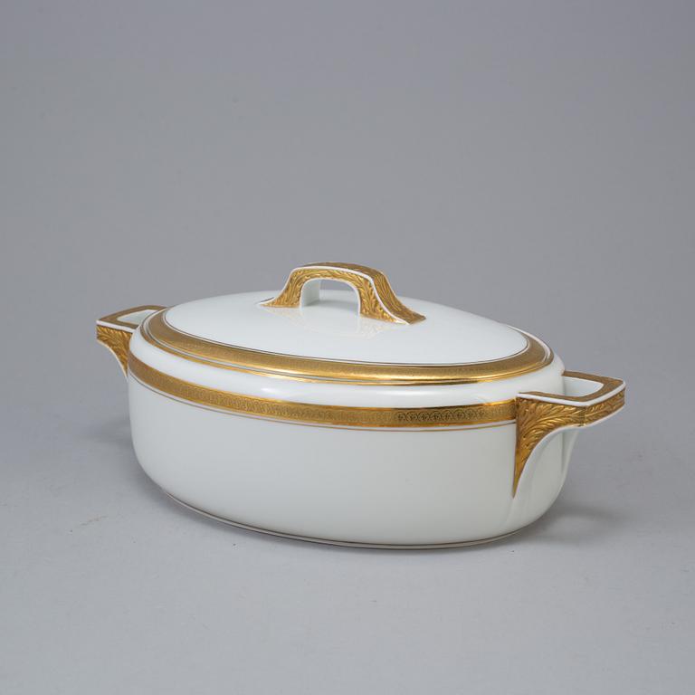 A Rosenthal white and gold art deco porcelain dinner service, 106 parts.