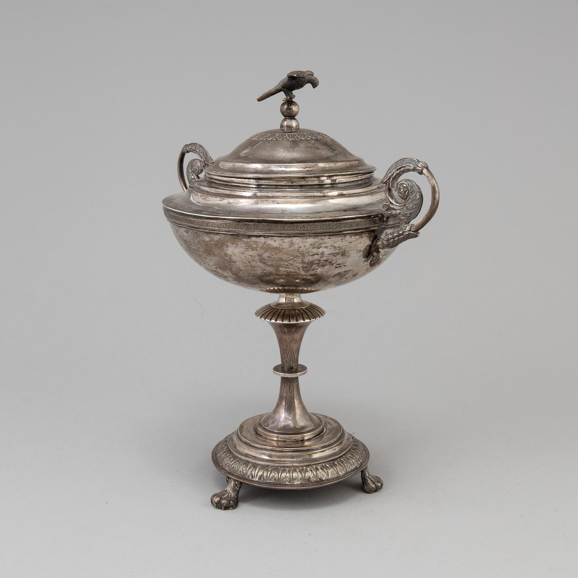 SOCKERSKÅL, silver, Carl Petter Lampa, Stockholm 1824. Vikt ca 780 gram.