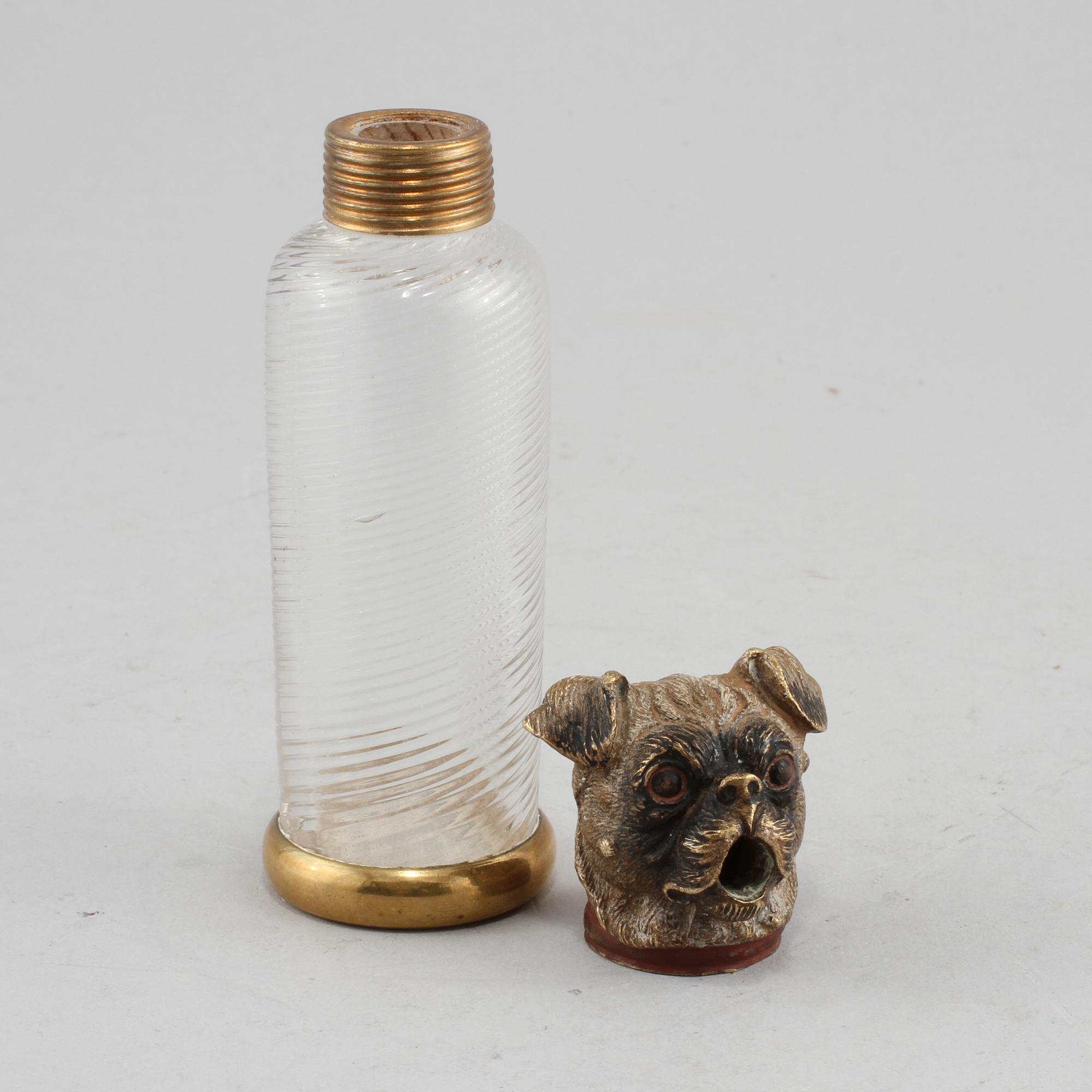 FLASKA, glas och metall, 1900-talets första hälft.