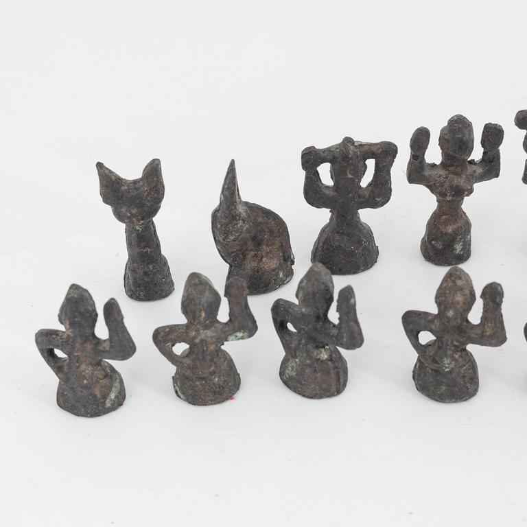 32 chess pieces, patinated bronze, second half of the 20th Century.