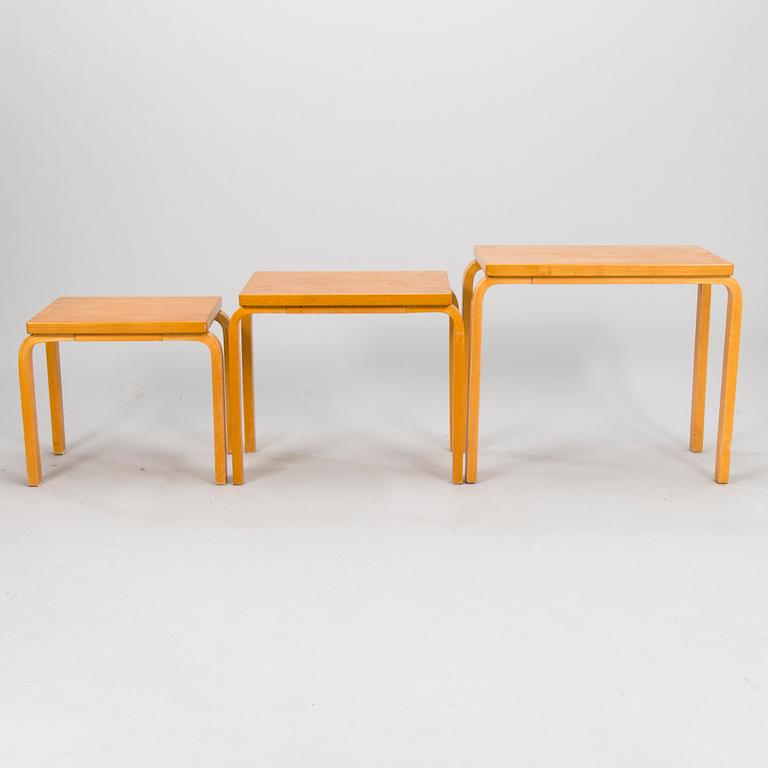 ALVAR AALTO, SARJAPÖYTÄ, 3-osainen, "E88", Artek, 1900-luvun puoliväli.