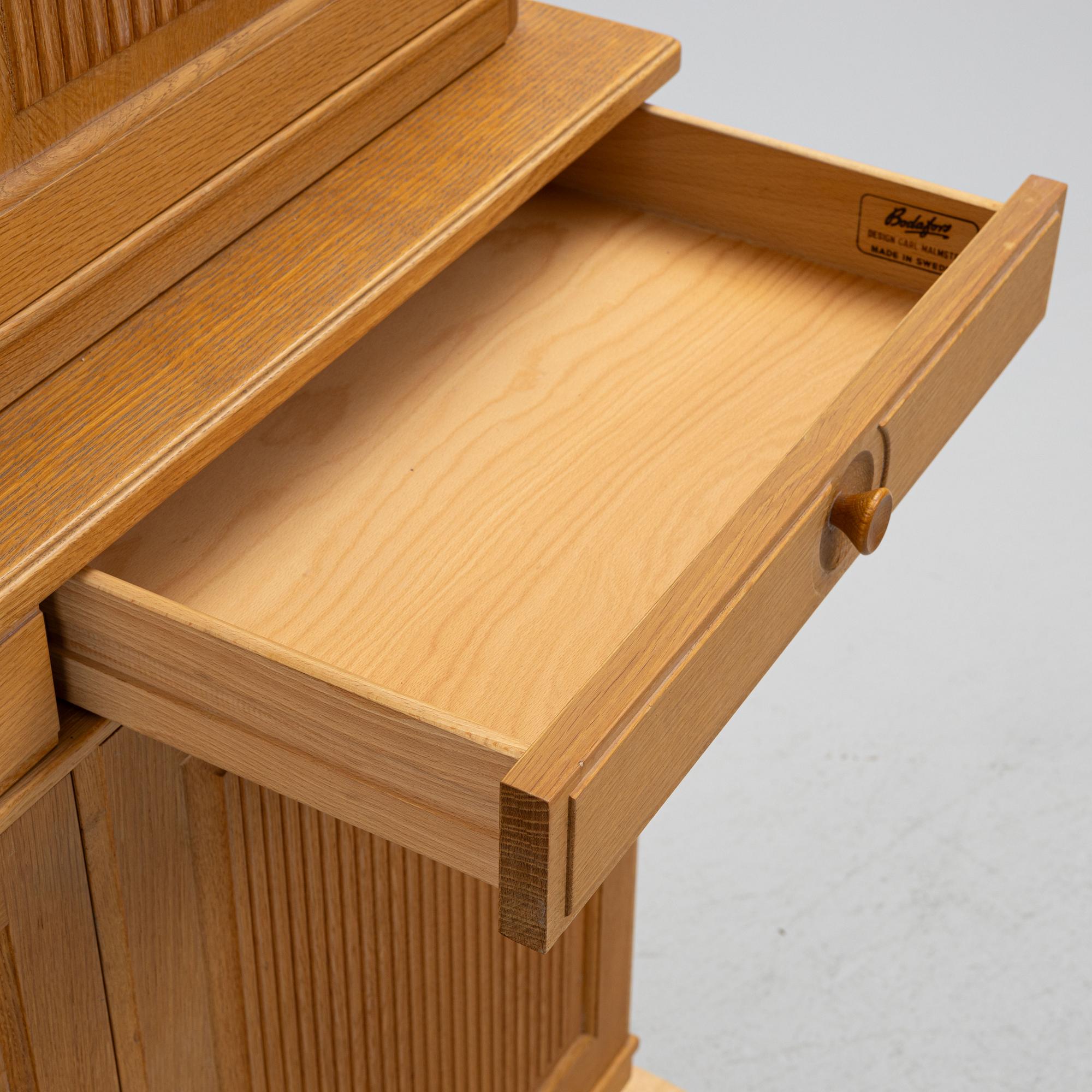 Carl Malmsten, skåp,  "Herrgården", 1900-talets slut.