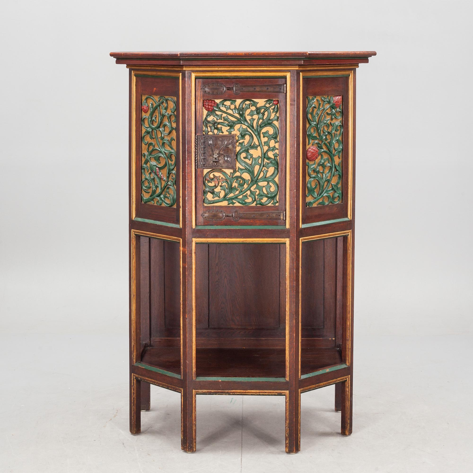 SKÅP, Lysberg & Hansen, Köpenhamn, 1900-talets mitt, brickmärkt.