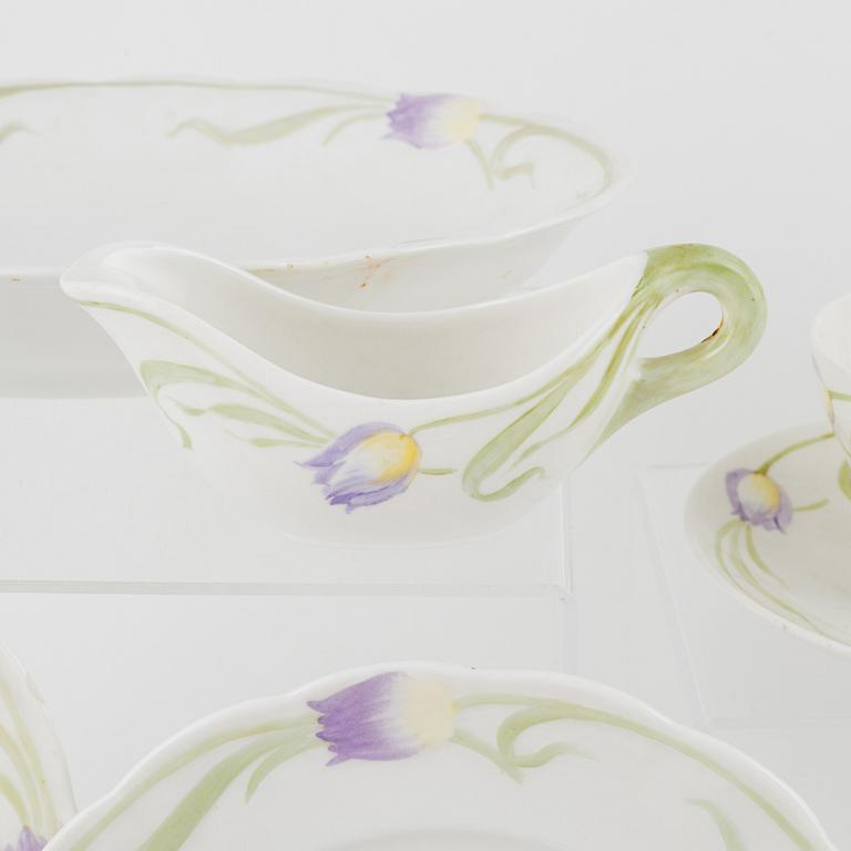 Alf Wallander, a  53-piece 'Tulpan' porcelain dining service,