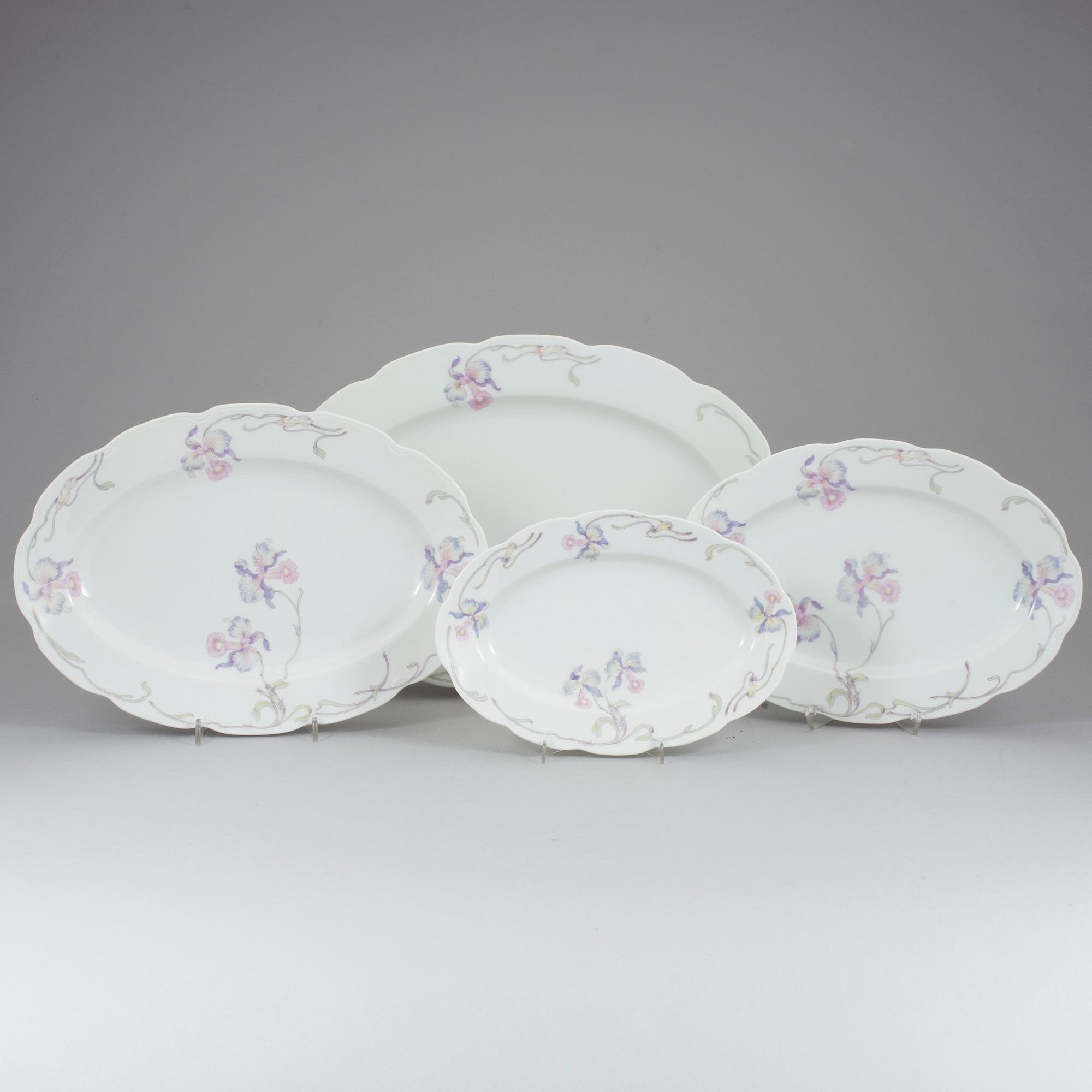 MATSERVIS, 57 delar, porslin, Rosenthal, 1900-talets första hälft.