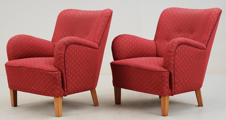 FÅTÖLJER, ett par, 1940-tal.