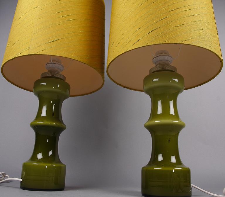 BORDSARMATURER, ett par, glas, 1970-tal.