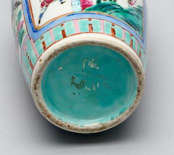 VAS, porslin, 1800-talets andra hälft.