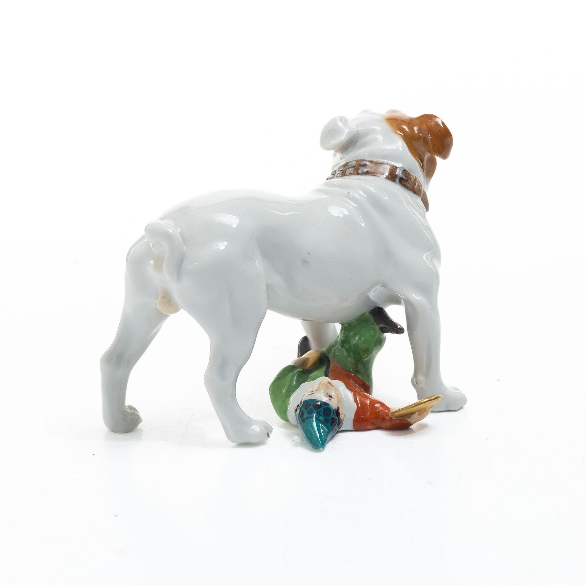 Meissen, A porcelain "Bulldogge mit Kasperle" figurine, 20th century.