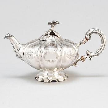 A Swedish 19th century silver tea pot, mark of Christian Hammer, Stockholm 1849.