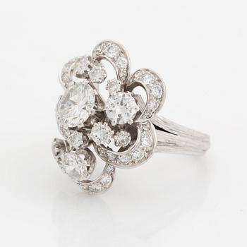 An 18K white gold WA Bolin ring set with round brilliant-cut diamonds.