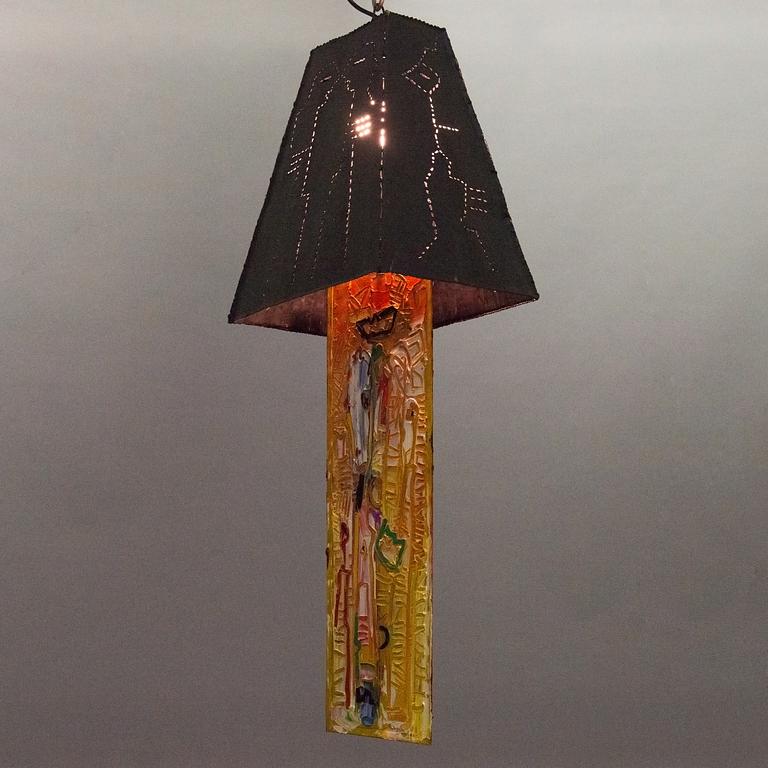 SOILE YLI-MÄYRY, lampskulptur, signerad Soile Yli-Mäyry 2001.