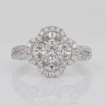 RING, 18 k vitguld, med briljant och marquiseslipade diamanter totalt 1.63 ct.