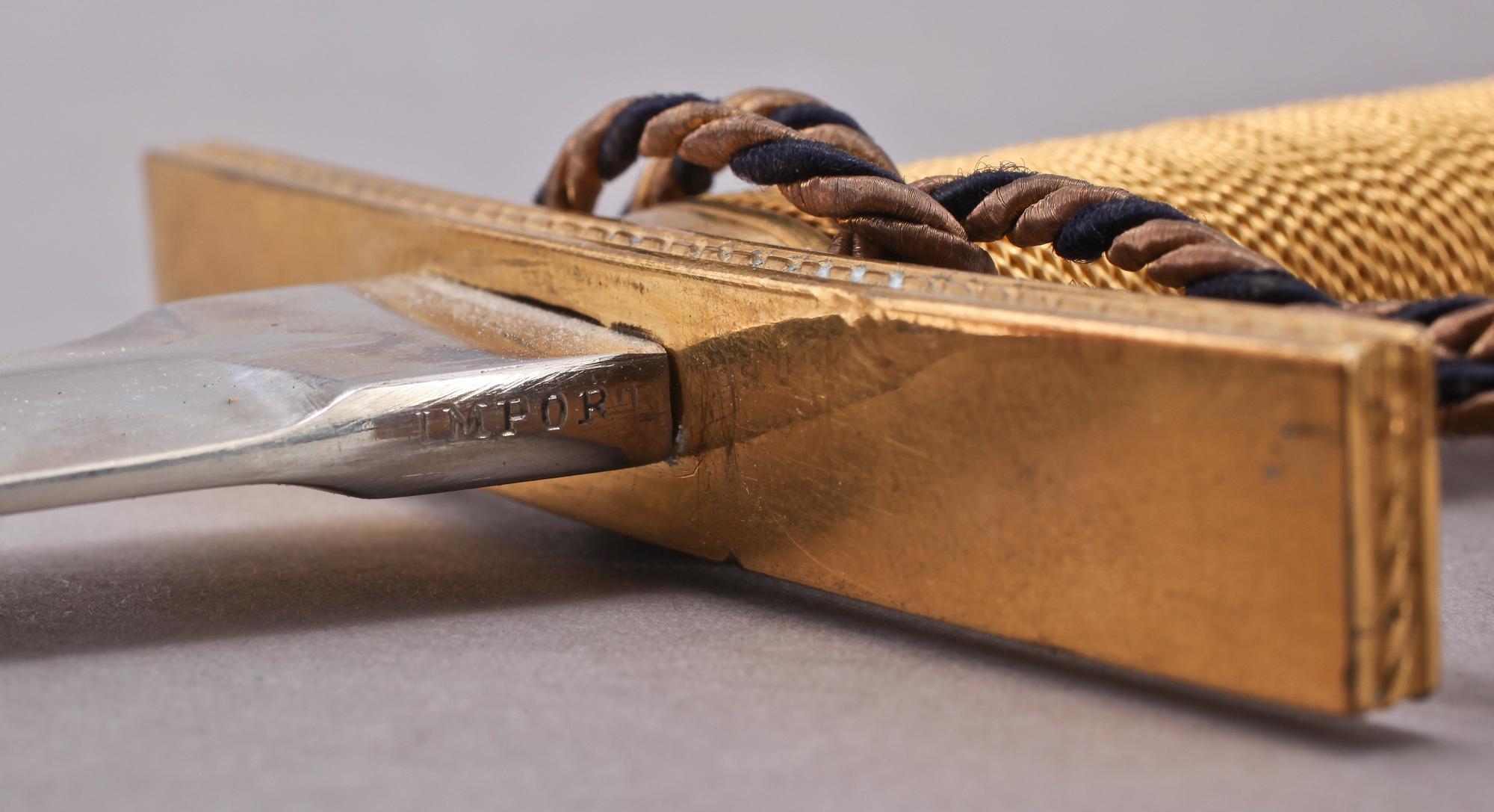 HUGGARE, samt STICKERT, 1800/1900-tal.