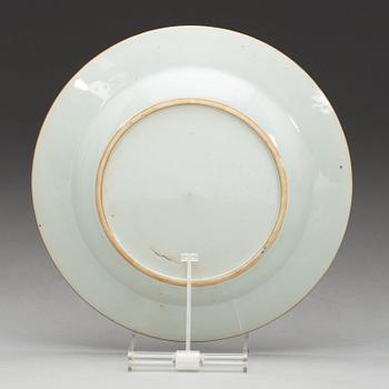 TALLRIKAR, nio stycken, kompaniporslin. Qing dynastin, Qianlong (1736-95).