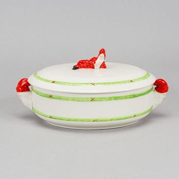 A porcelaine service 'God Jul', Rörstrand / Gustavsberg (88 pc).