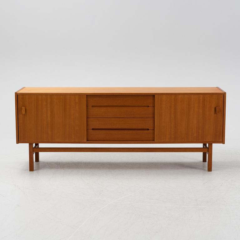 Nils Jonsson, sideboard, "Arild", Troeds, Bjärnum, 1960-tal.