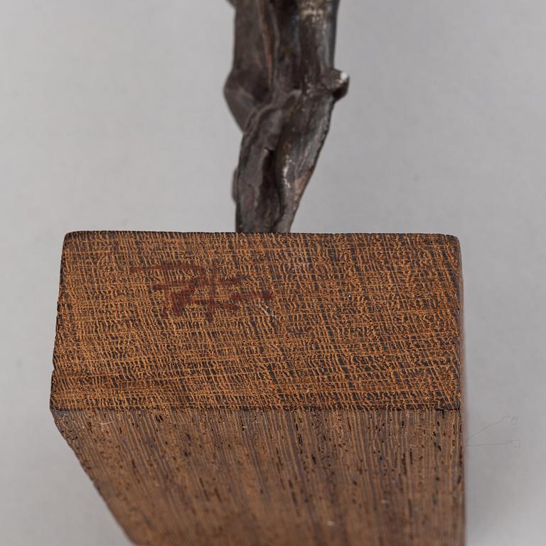 A unsigned Puck Stocklassa sculpture.