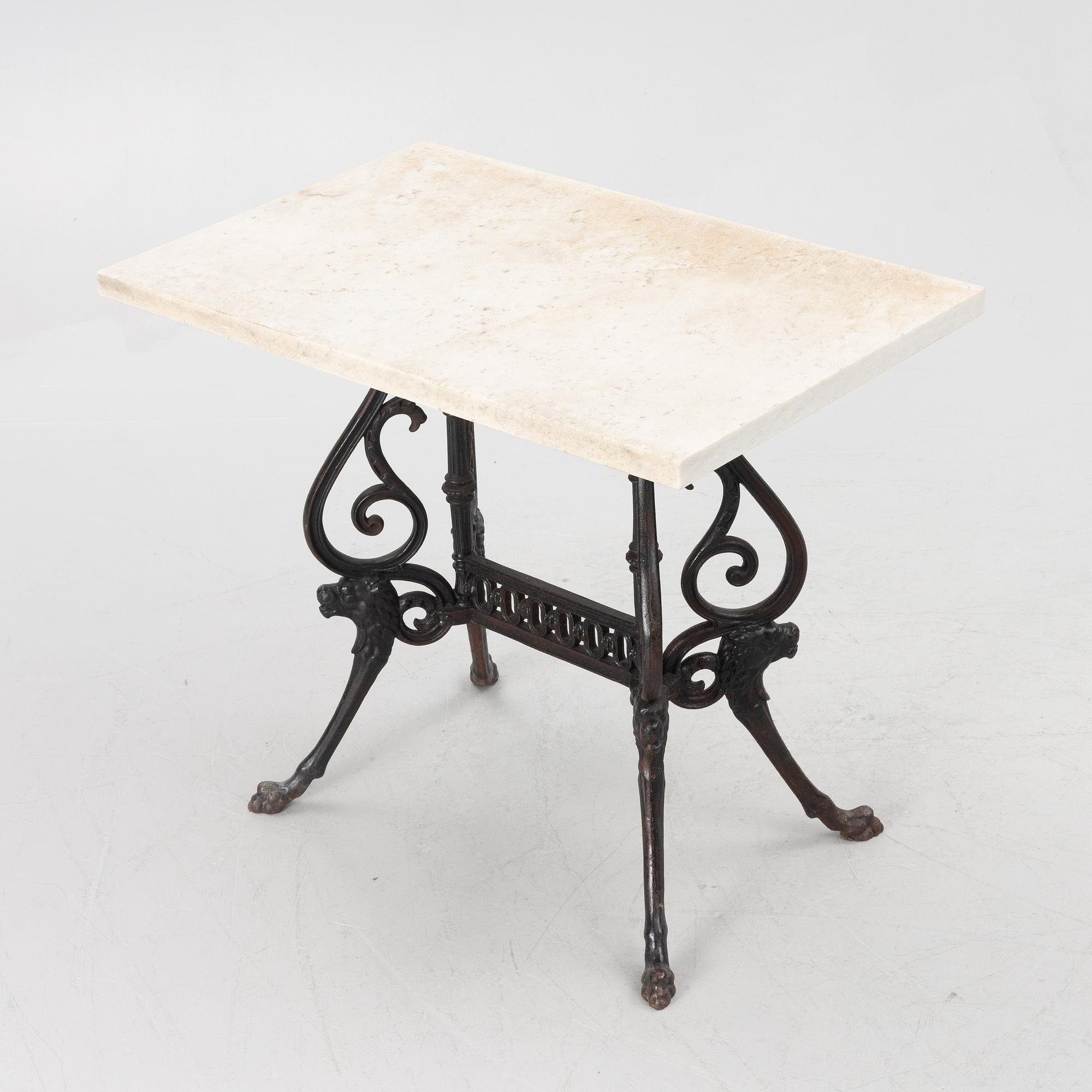 Garden table, 20th century.