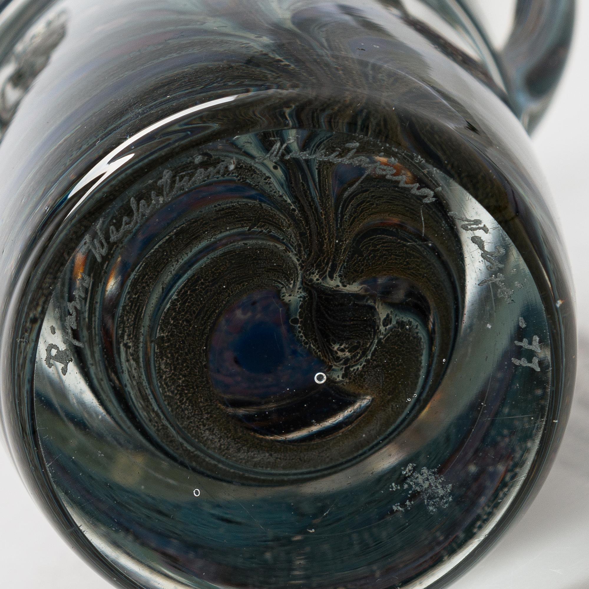 Björn Weckström, a glass caraf, signed Björn Weckström Nuutajärvi Notsjö -77.