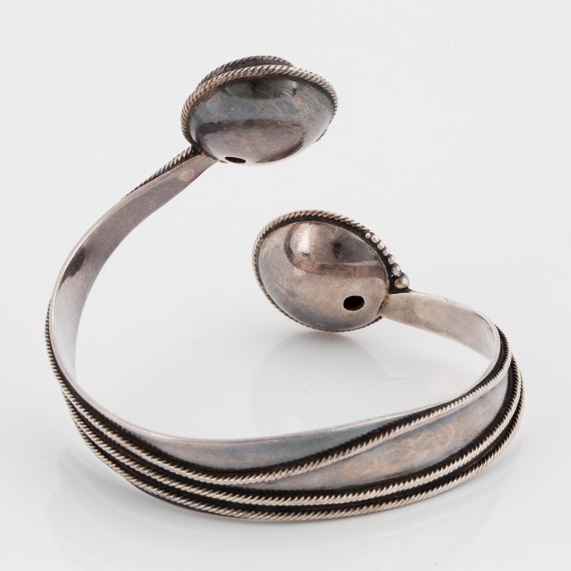 ROSA TAIKON, BERND JANUSCH, armring, sterlingsilver.