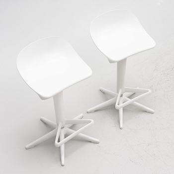 Antonio Citterio con Toan Nguyen, a pair of barstools, Kartell.