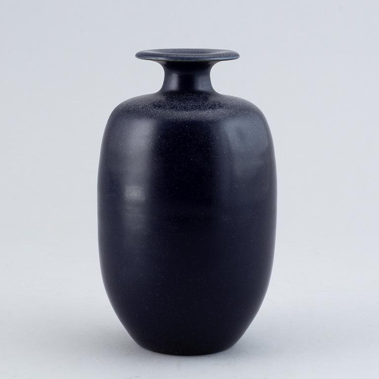 Erich & Ingrid Triller, a stoneware vase from Tobo, signed.