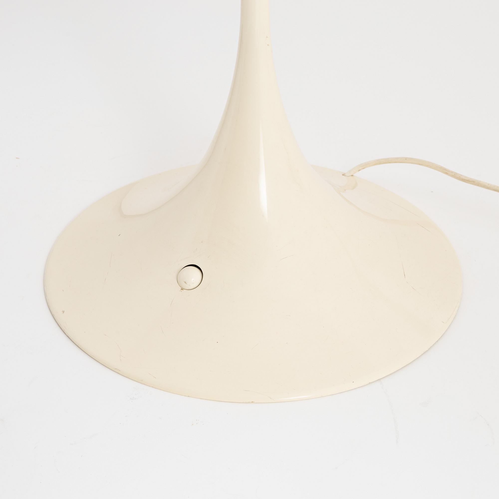 Verner Panton, bordslampa, "Panthella", Louis Poulsen, 1970-tal.