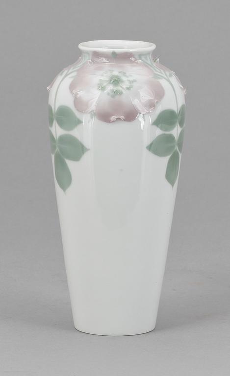 VAS, porslin, jugend, Anna Boberg, Rörstrand.