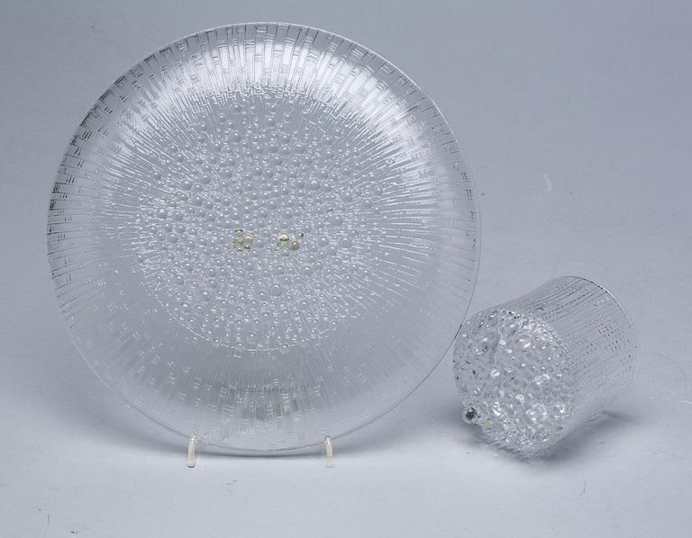 SERVIS, glas, 44 delar, "Ultima Thule" formgiven av Tapio Wirkkala för Iittala, Finland. 1900-talets mitt.
