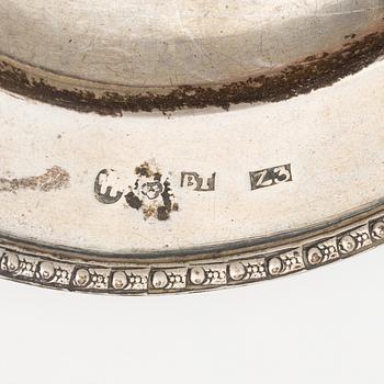 A pair of silver dishes, a cup, and two boxes, 18th-19th Century.