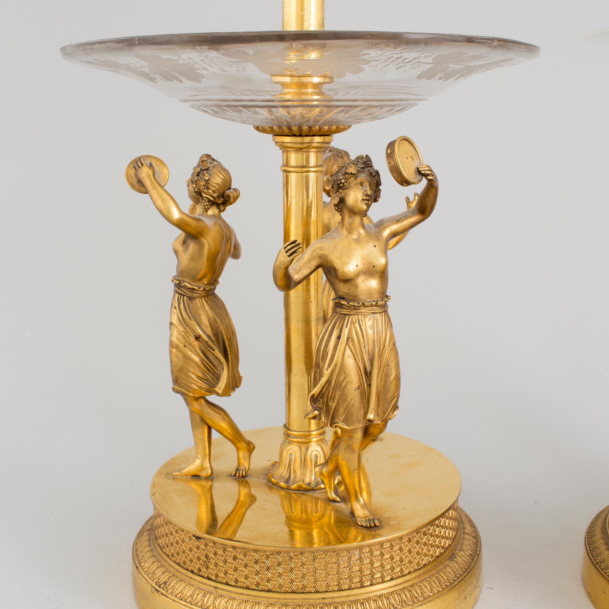 ETAGERER, ett par, empirestil, 1800-talets slut.