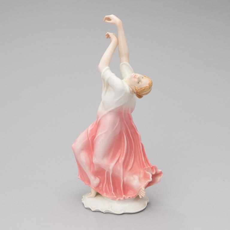 A porcelain figurine dancer, Porzellanfabrik Karl Ens, Volkstedt, Germany, first half of the 20th century.