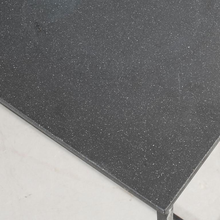 SIDEBOARD, metall med stenskiva märkt Spain Cosentino Microban.