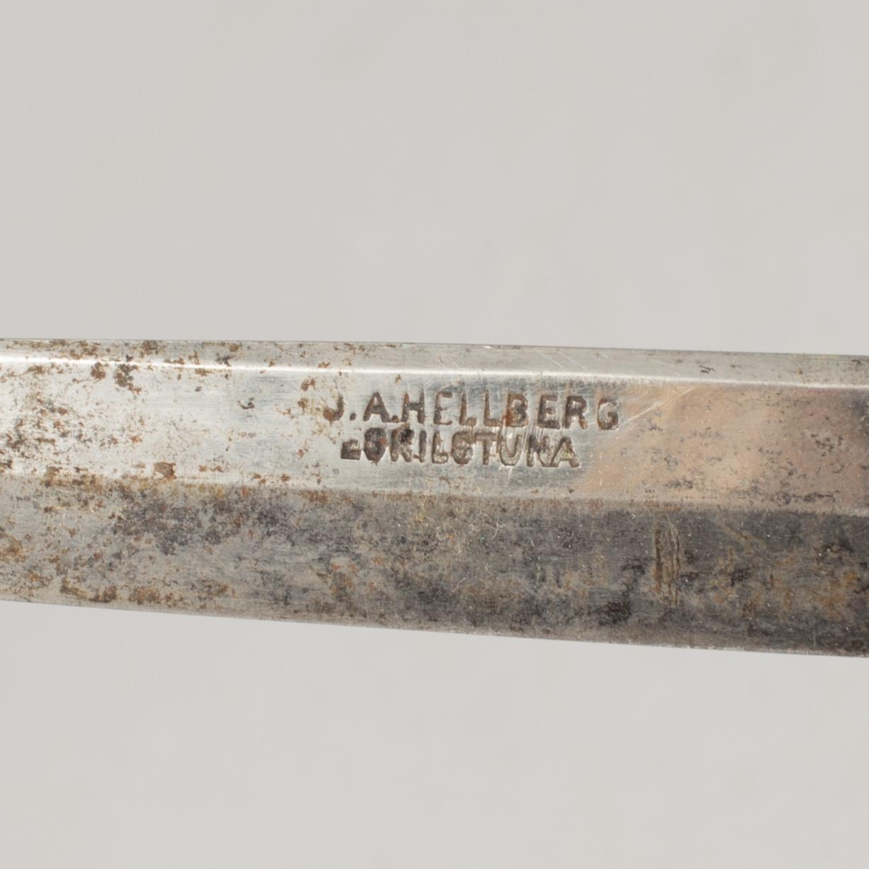 A COLLECTION OF SIX KNIVES, different models. 19th/20th century.
