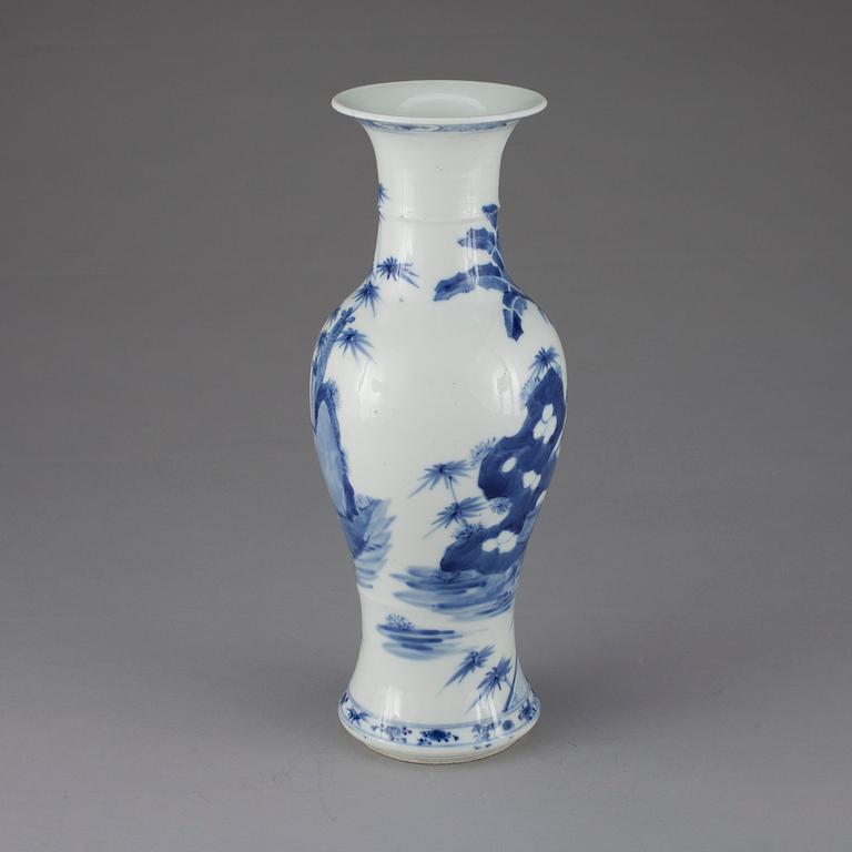 VAS, porslin, Kangxi stil, Kina 1800-talets slut.