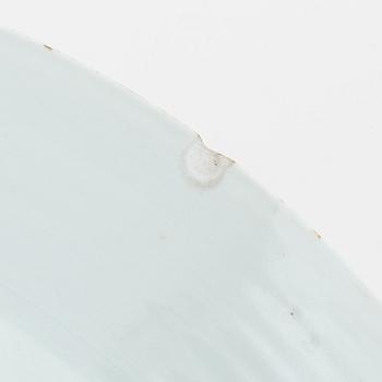 A large blue and white serving dish, Qing dynasty, 18th Century.