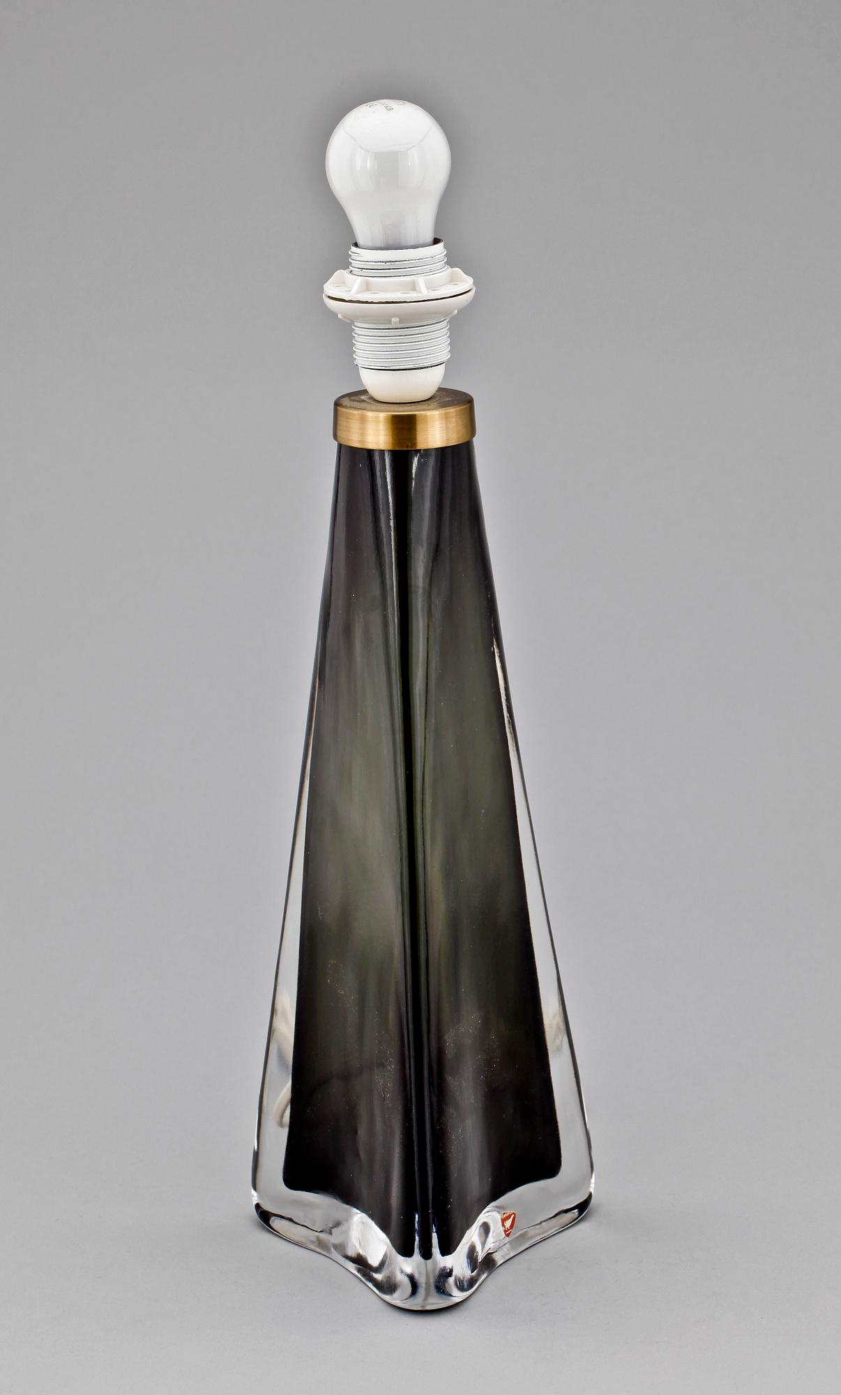 BORDSLAMPA, glas, Carl Fagerlund, Orrefors, 1900-talets första hälft, sign.