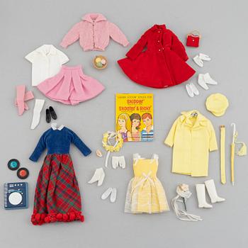 Kläduppsättningar, 5 st, Skipper, bl a "Flower Girl 1904" & "Platter Party 1914", Mattel, 1960-tal.