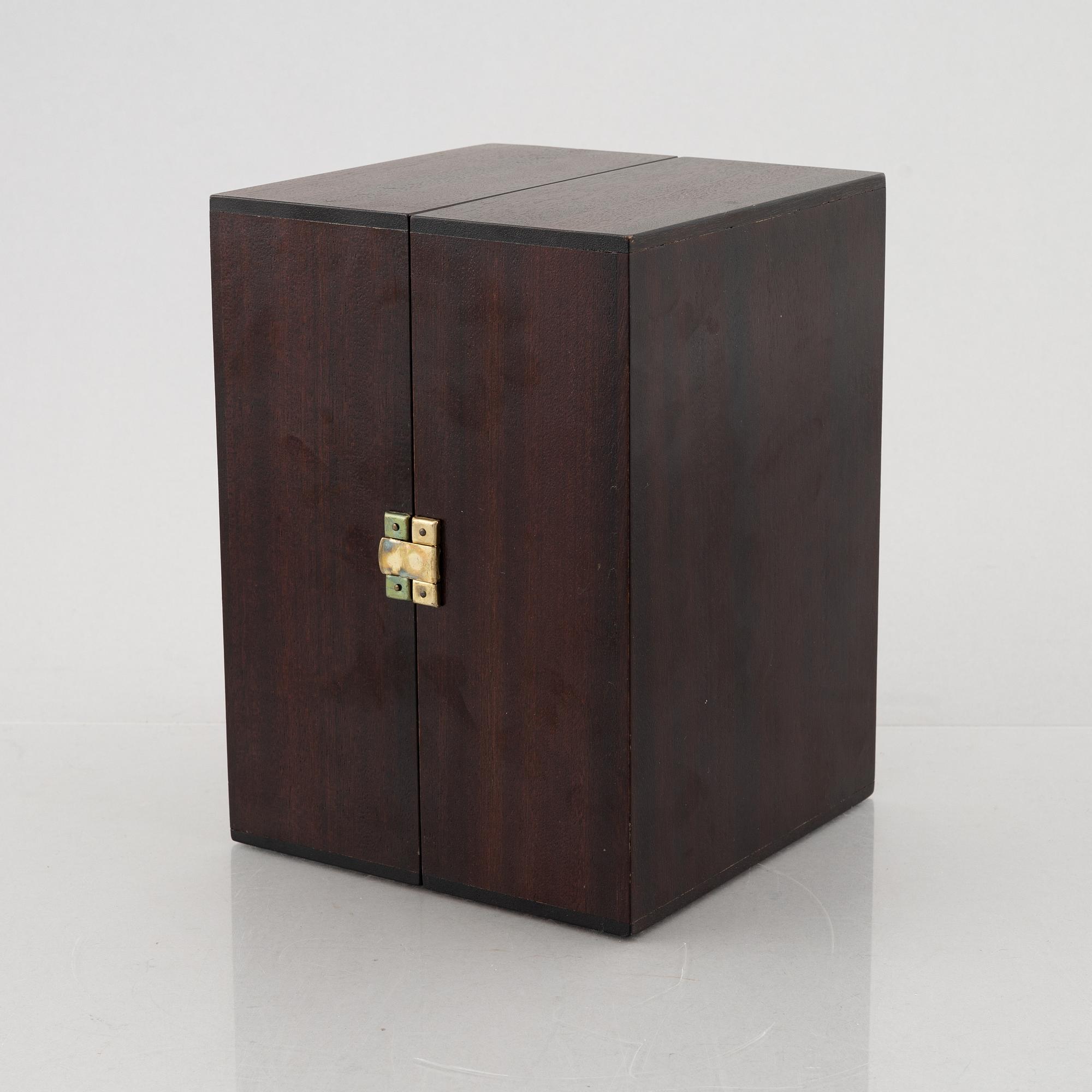 Pierre Forssell, eight gilded cups and a bottle, in a box, Skultuna, Sweden.