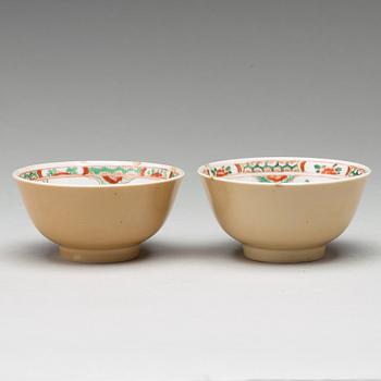 SKÅLAR, två stycken, porslin. Qingdynastin, Kangxi (1662-1722).