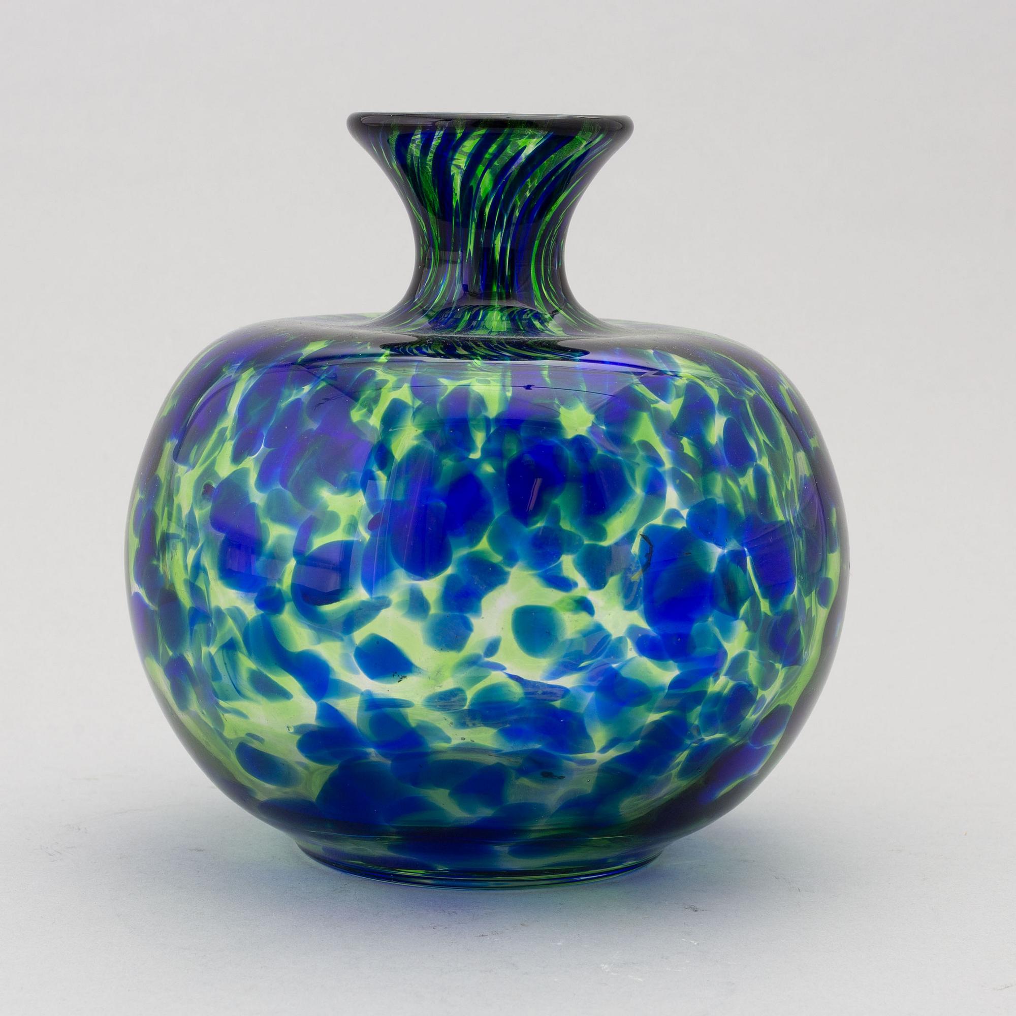 A glass vase by Bengt Edenfalk for Skruf, second half of the 20th Century.