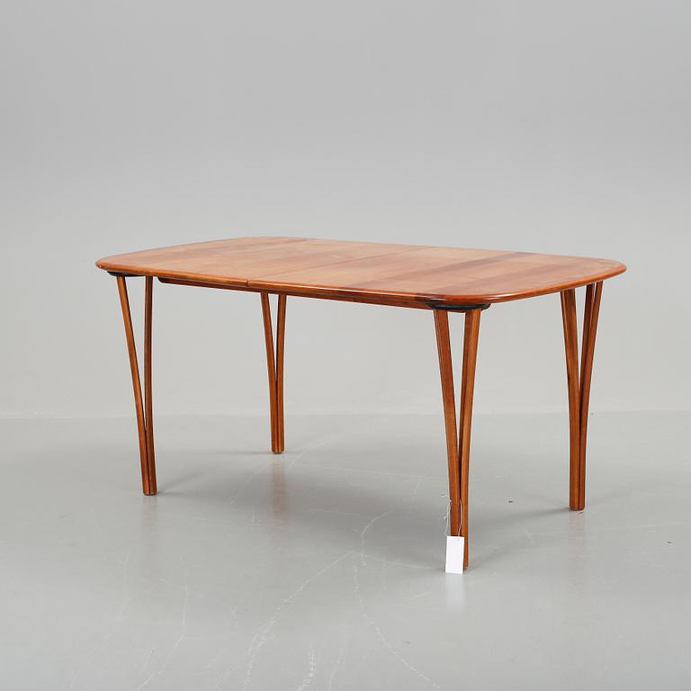 MATBORD, Haslev Möbelsnedkeri, modell nr 902, 1900-talets mitt.