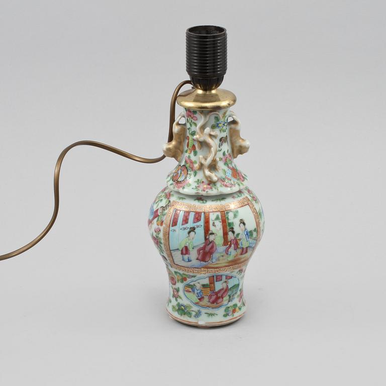 BORDSLAMPA/VAS, porslin, Kina, 1800-tal.