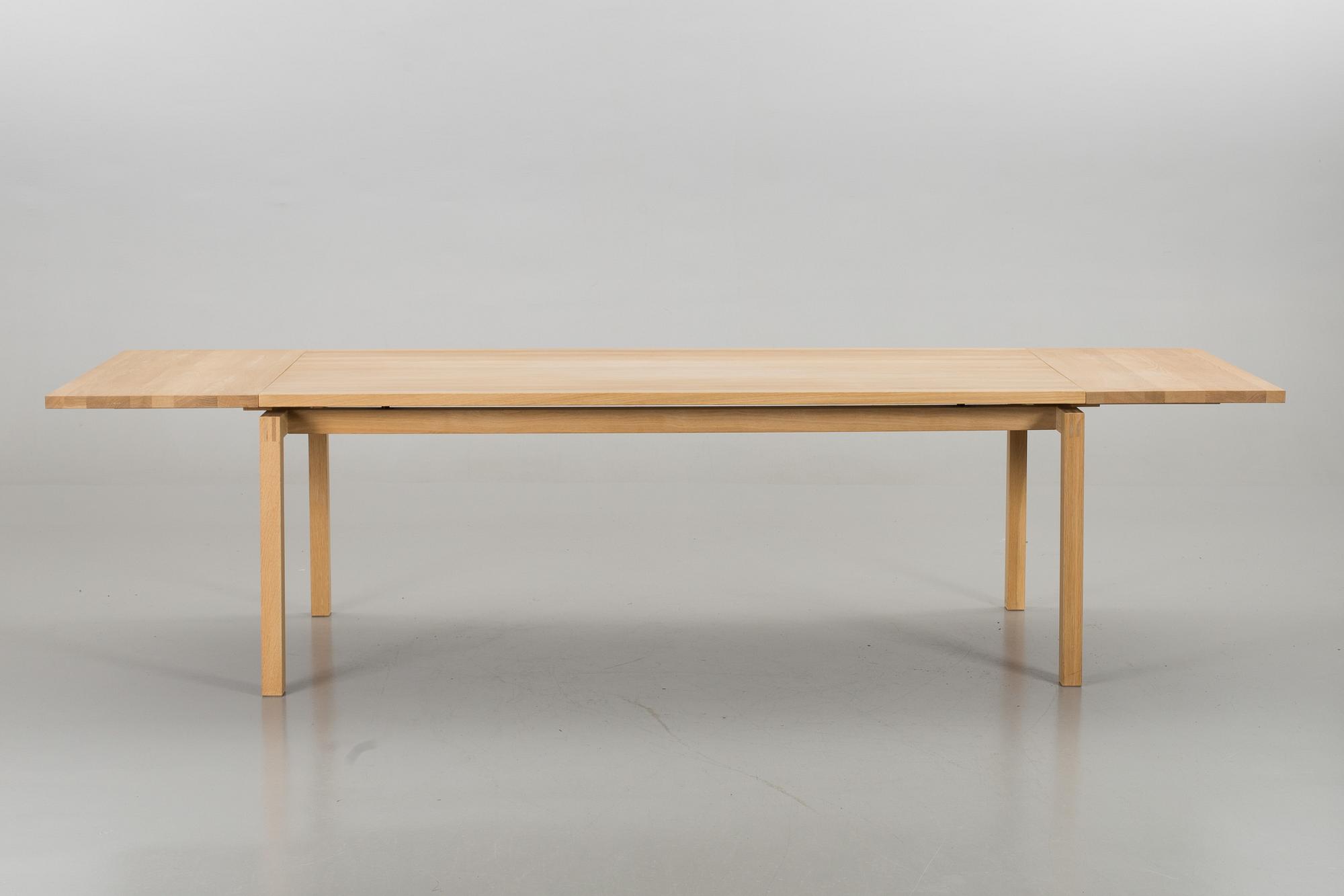 MATBORD, "Slitz", Möbelsnickarmästare Håkan Johansson, Olby Design sent 1900-tal.