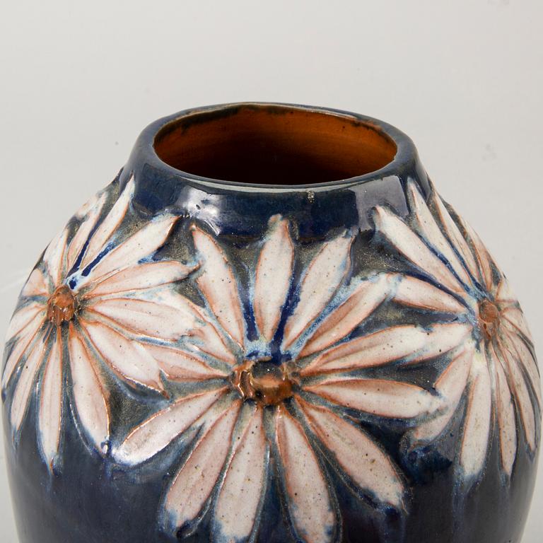 HILMA PERSSON-HJELM, vas, art nouveau, signed 1915.