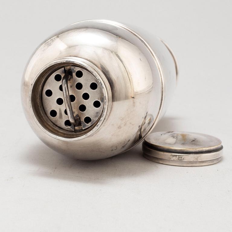 SYLVIA STAVE, coctail shaker, silver plated, CG HALLBERG, Sweden 1930's.