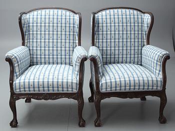 FÅTÖLJER, ett par, Chippendalestil, England, 1900-tal.
